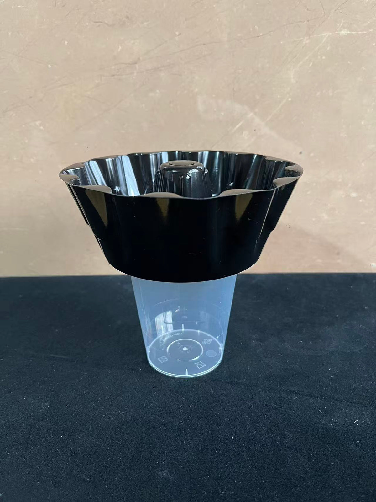 Trendy hot pot cup, double-layer catering cup, exclusive sample link (order quantity 2 sets, receive 2 sets). Bowl on top, cup on the bottom, suitable for snacks and drinks. Comes with a thick straw.