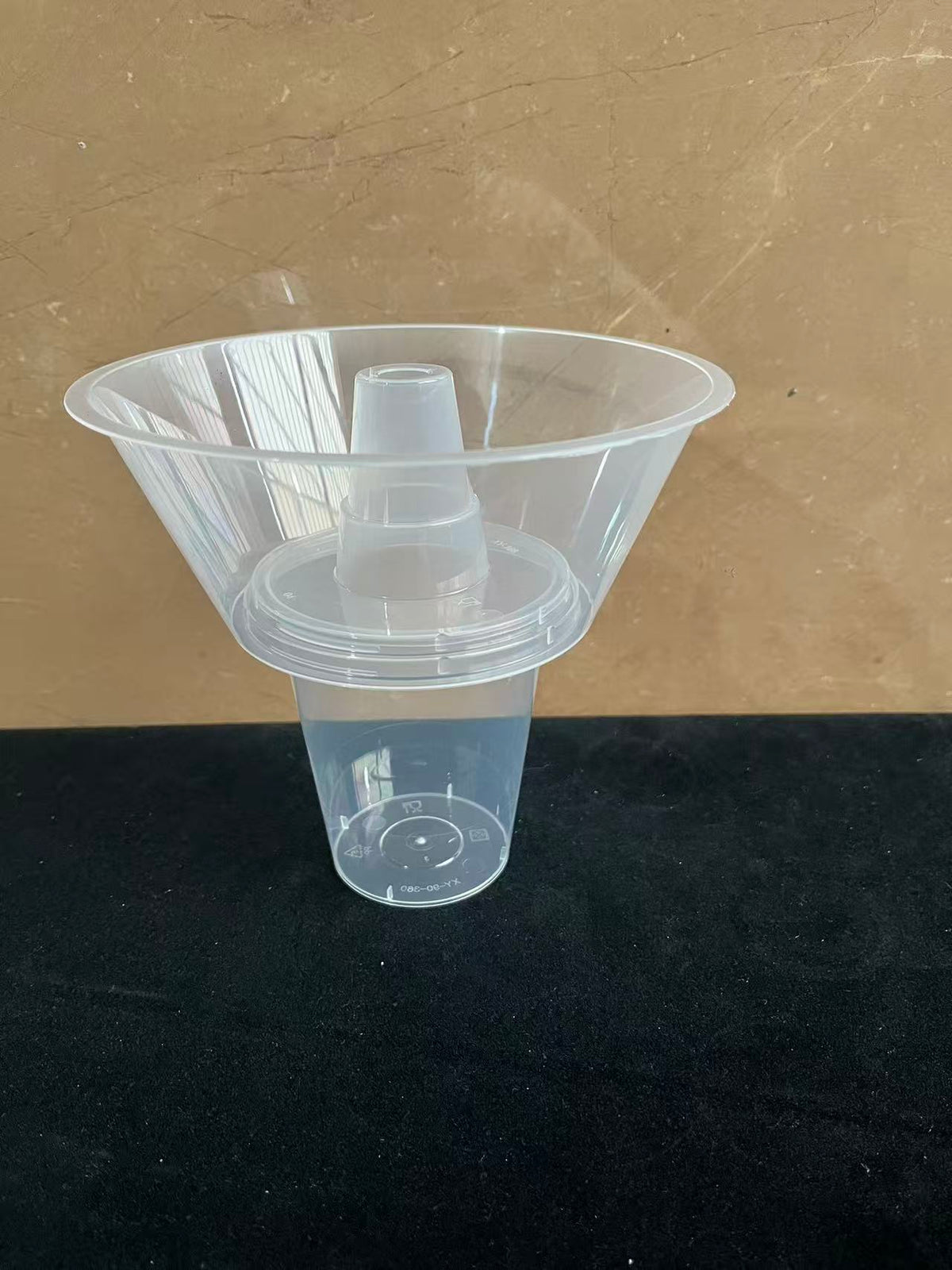 Trendy hot pot cup, double-layer catering cup, exclusive sample link (order quantity 2 sets, receive 2 sets). Bowl on top, cup on the bottom, suitable for snacks and drinks. Comes with a thick straw.