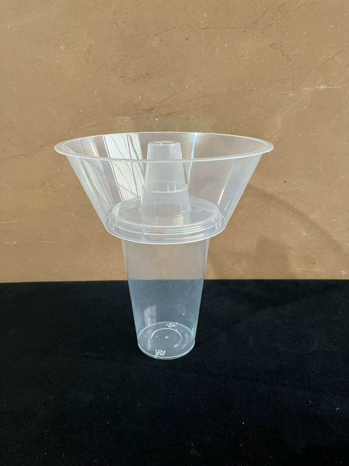 Trendy hot pot cup, double-layer catering cup, exclusive sample link (order quantity 2 sets, receive 2 sets). Bowl on top, cup on the bottom, suitable for snacks and drinks. Comes with a thick straw.
